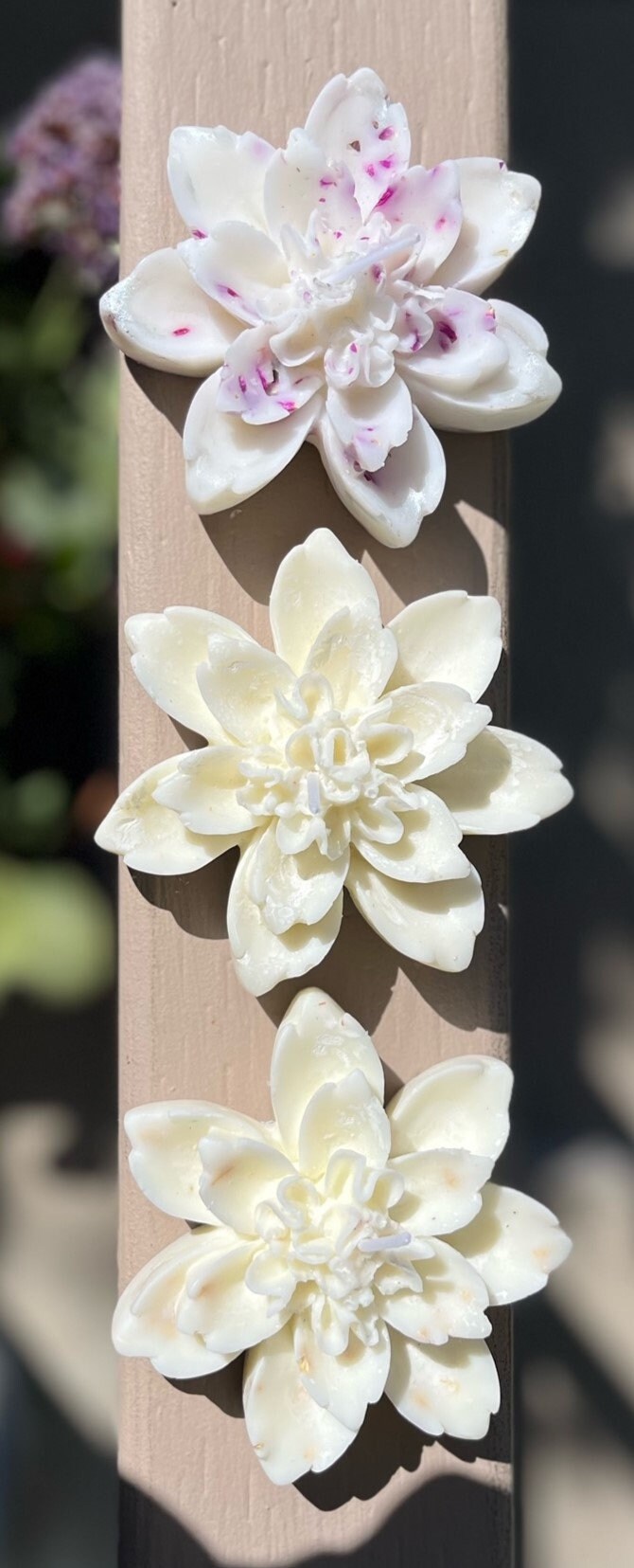 Dahlia Flower Soy Candles with Dried Flowers: Wedding Favors, Set of 20.