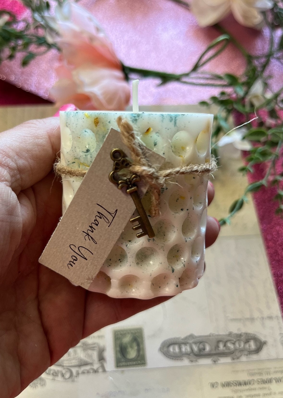 Rustic Honeycomb Candle Set with Dried Flowers and Mica