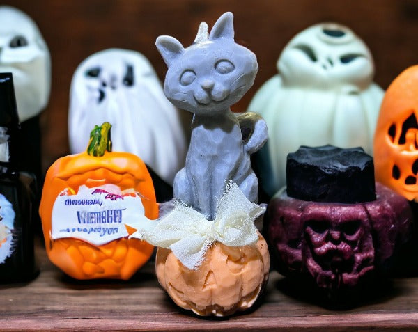 8” Cat on Pumpkin Halloween Decorative Candle