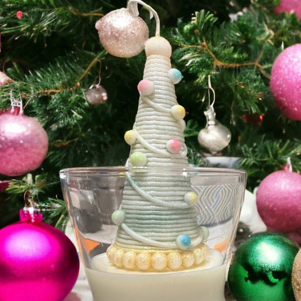 17 oz Decorated Christmas Tree Candle