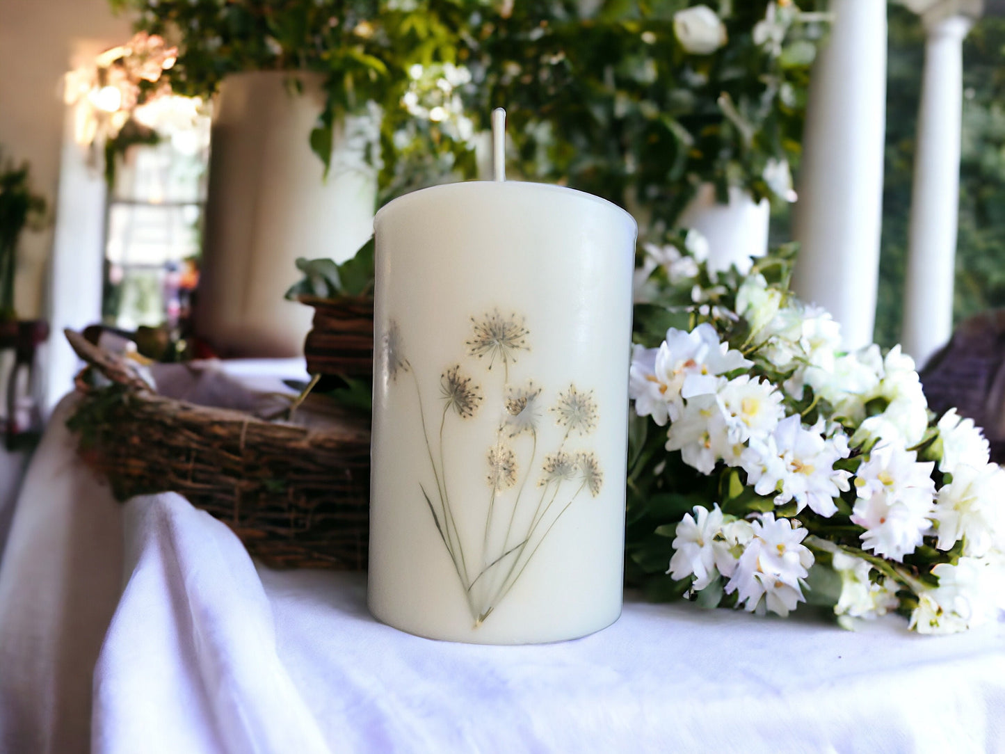 Pressed Anne's Lace Flower Candle: Botanical Soy Wax Candle.