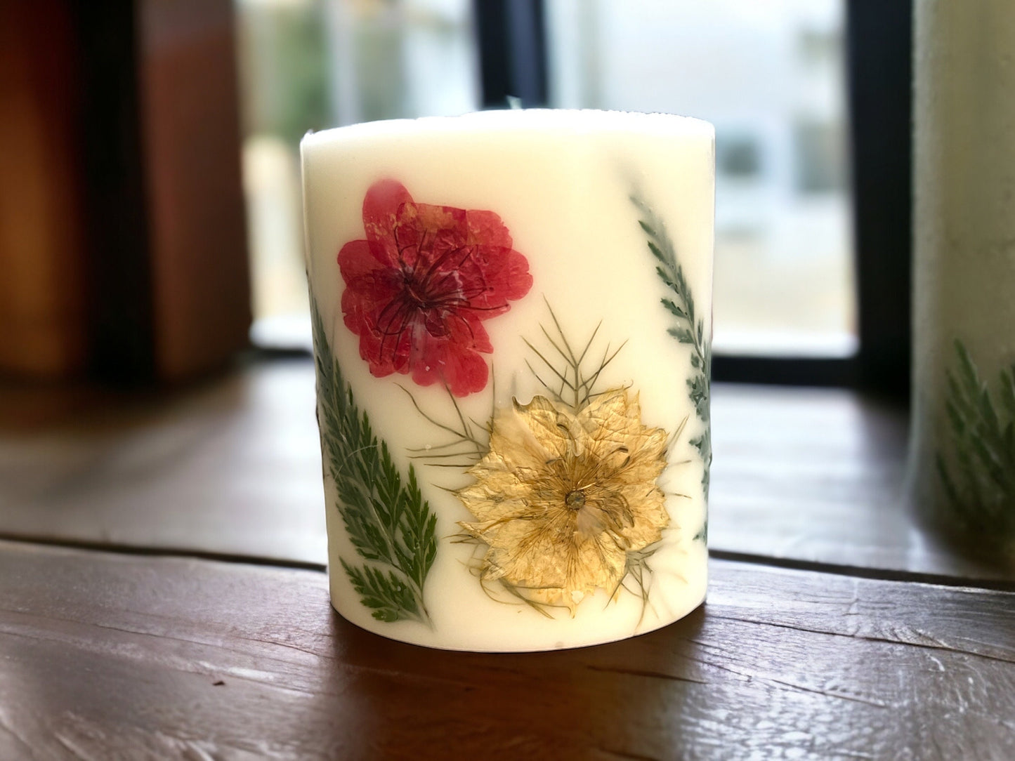 Pink/beige Pressed Flower Botanical Pillar Candle